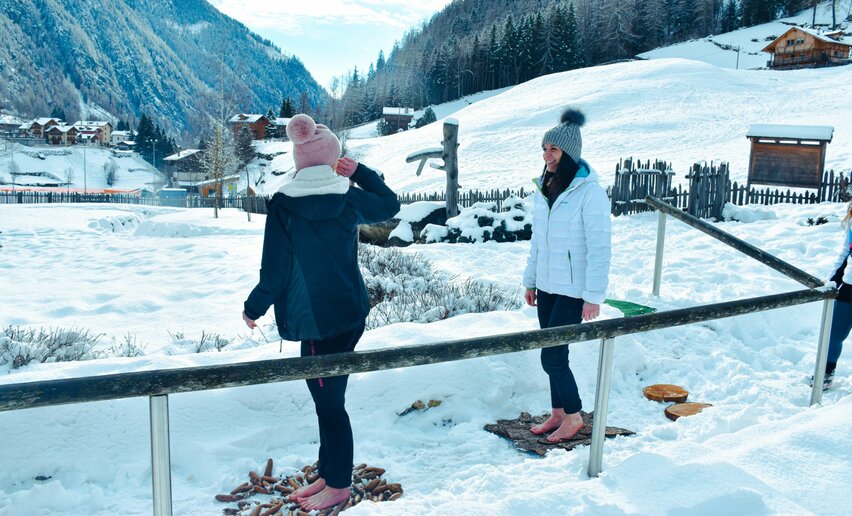 Barefooting in Val di Rabbi | © Archivio APT Val di Sole