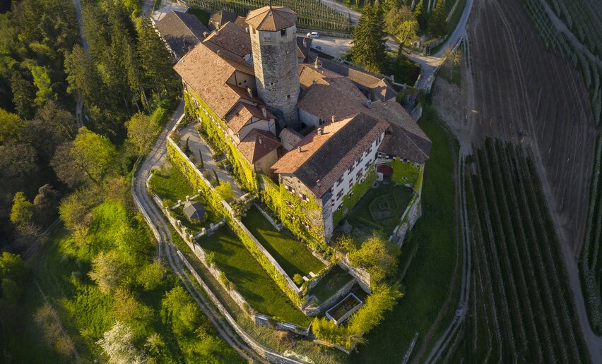 Castel Valer dall'alto | © Archivio APT Val di Sole - ph Massimo Ripani