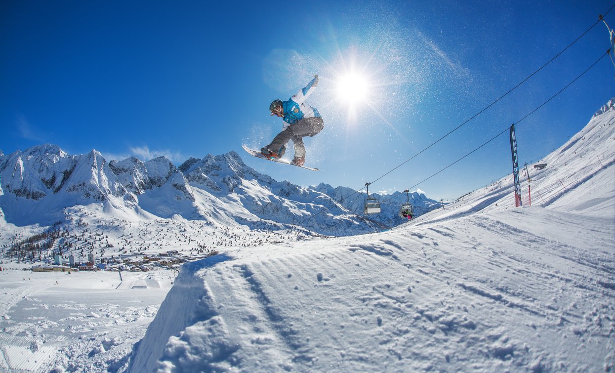 Snowpark Tonale nella ski area Pontedilegno Tonale | © Archivio APT Val di Sole - Ph Tommaso Prugnola